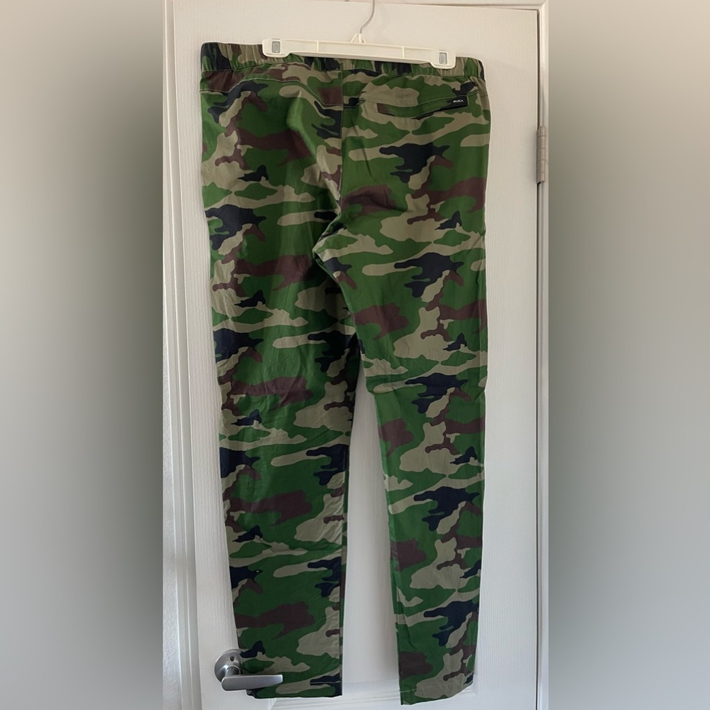 RVCA Men Camouflage Jogger Pants - Picture 3 of 3